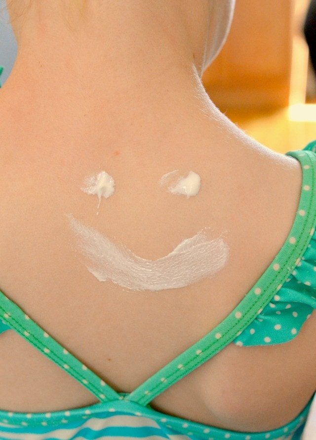 sunscreen face