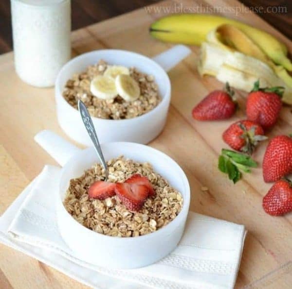 clean sugar free granola, no sugar granola, granola with coconut oil