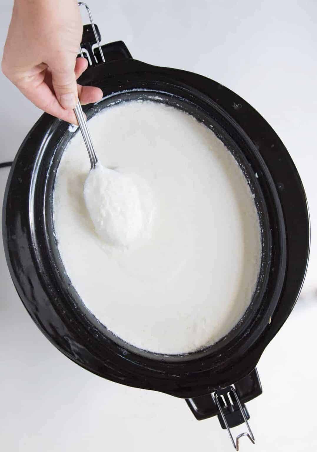 Crock Pot or Slow Cooker Yogurt Recipe How to Make Homemade Yogurt