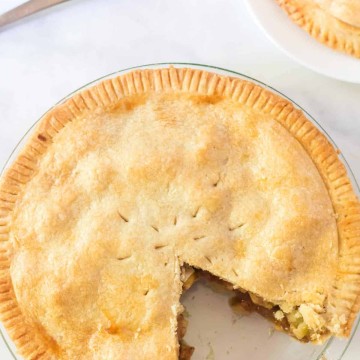 Simple Pie Crust (made with shortening and butter)