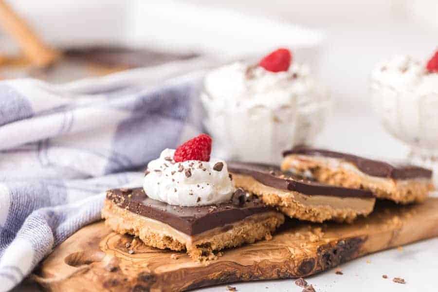 The dessert you've been missing in your life, this chocolate and salted caramel tart is everything you could want and more in a sweet treat -- including simple, step-by-step instructions to make it with ease! #tart #chocolatetart #dessert