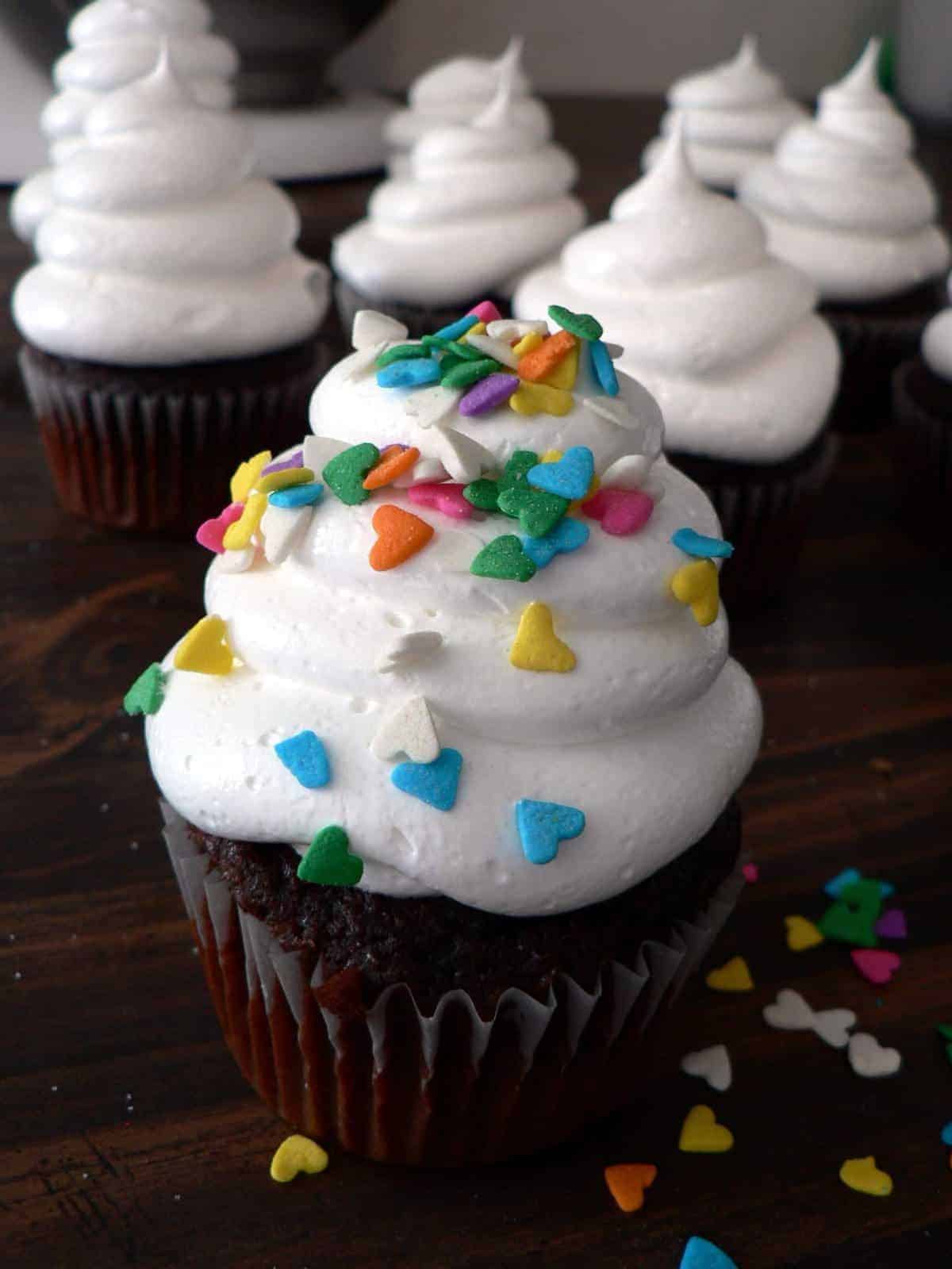 white cloud icing recipe, 7-minute frosting recipe, rocky mountain frosting recipe, light and fluffy marshmallow frosting, meringue frosting how to 