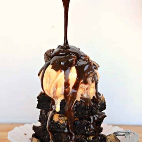 The Ultimate Chocolate Peanut Butter Brownie Sundaes The Ultimate Chocolate Peanut Butter Brownie Sundaes