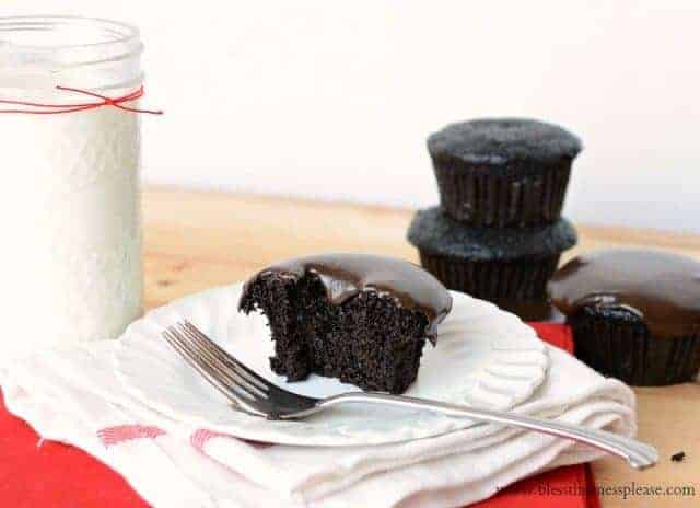 less calorie chocolate cupcakes, less calorie chocolate cupcake recipe, low fat cupcakes, low fat chocolate dessert, healthier cupcakes, ATK chocolate cupcakes, ATK Comfort Food Makeovers
