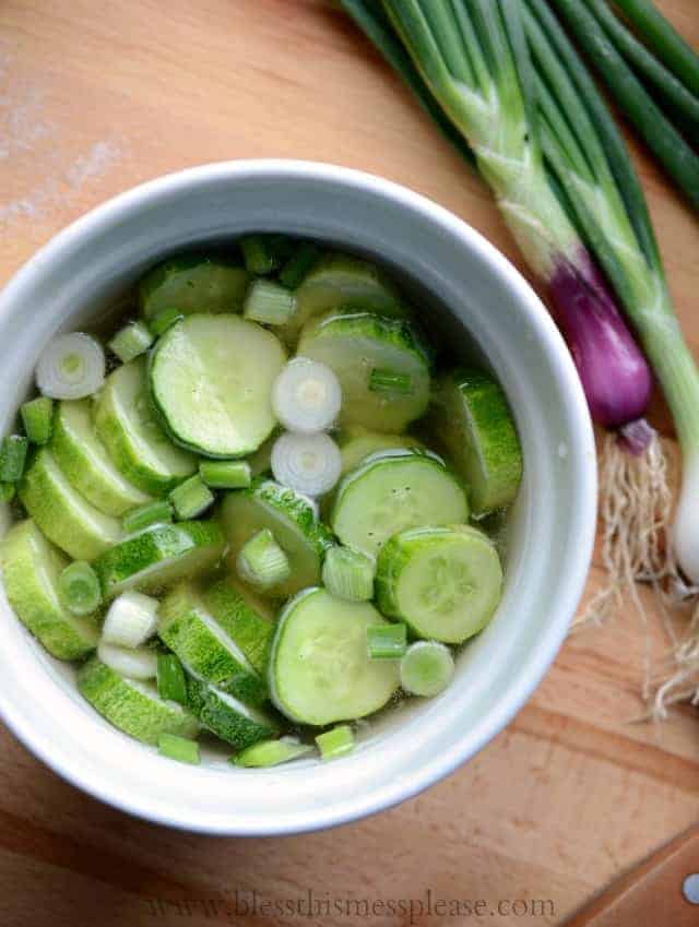Quick Pickled Cucumbers like my grandma makes every summer from www.blessthismessplease.com refrigerator pickles that are quick and easy.