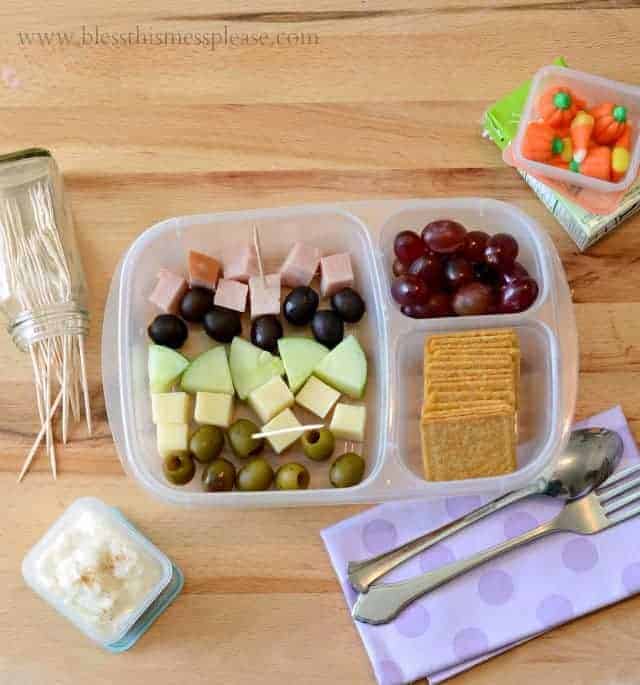 Awesome lunch box ideas from www.blessthismessplease.com