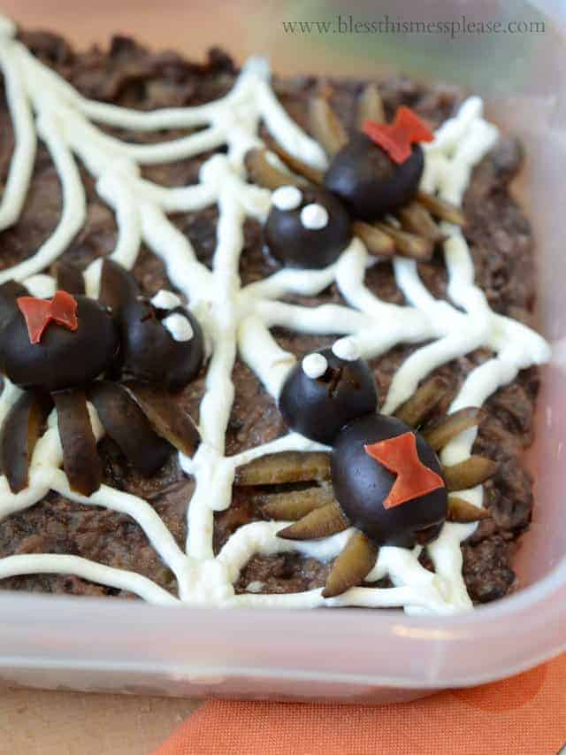 https://www.blessthismessplease.com/wp-content/uploads/2013/09/lunch-box-olive-spiders.jpg