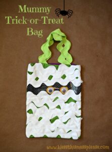 Mummy Trick-or-Treat Bag Tutorial