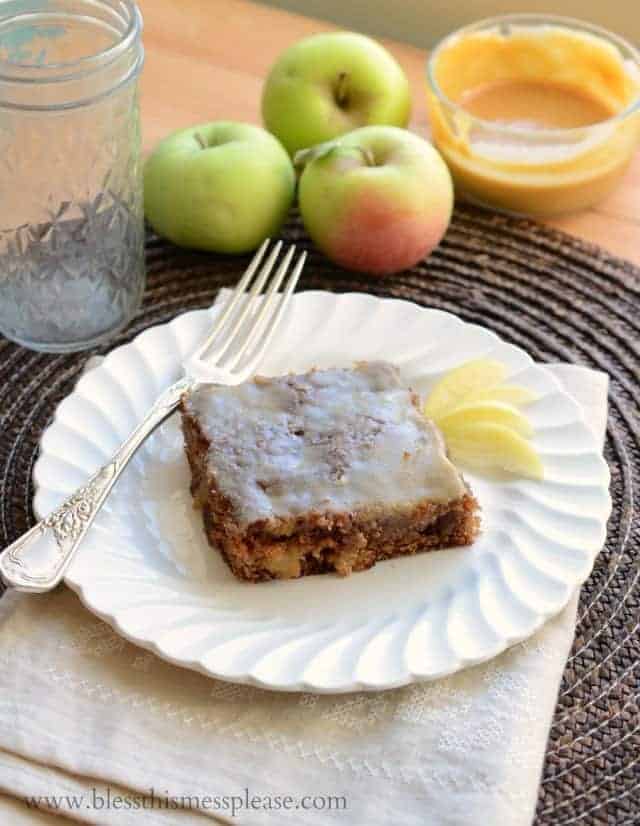 caramel apple snack cake