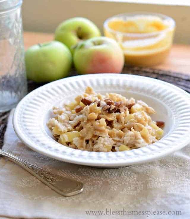 Quick and Healthy Caramel Apple Oatmeal
