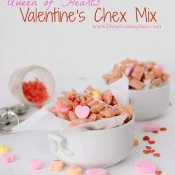 Queen of Hearts Chex Mix