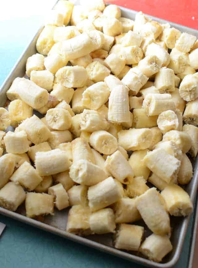 How to Freeze Bananas stock up while they are on sale and keep them in the freezer for smoothies! How to Freeze Bananas stock up while they are on sale and keep them in the freezer for smoothies!
