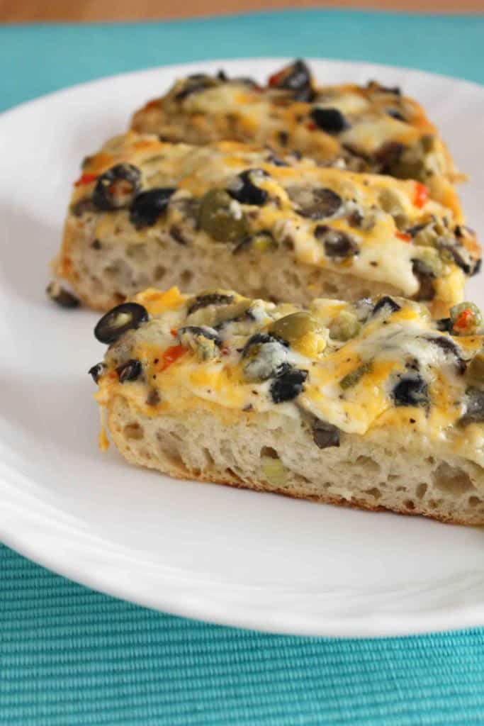 18 Cheesy Breads Recipes (cheese + bread = perfection)