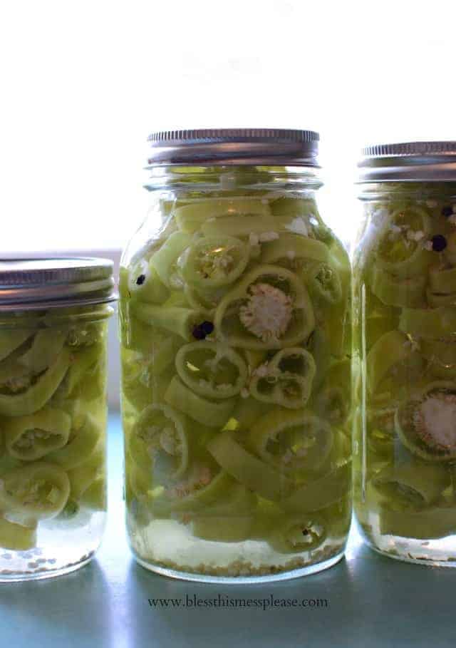 Refrigerator Pickled Banana Peppers | Easy Pickled Peppers Recipe