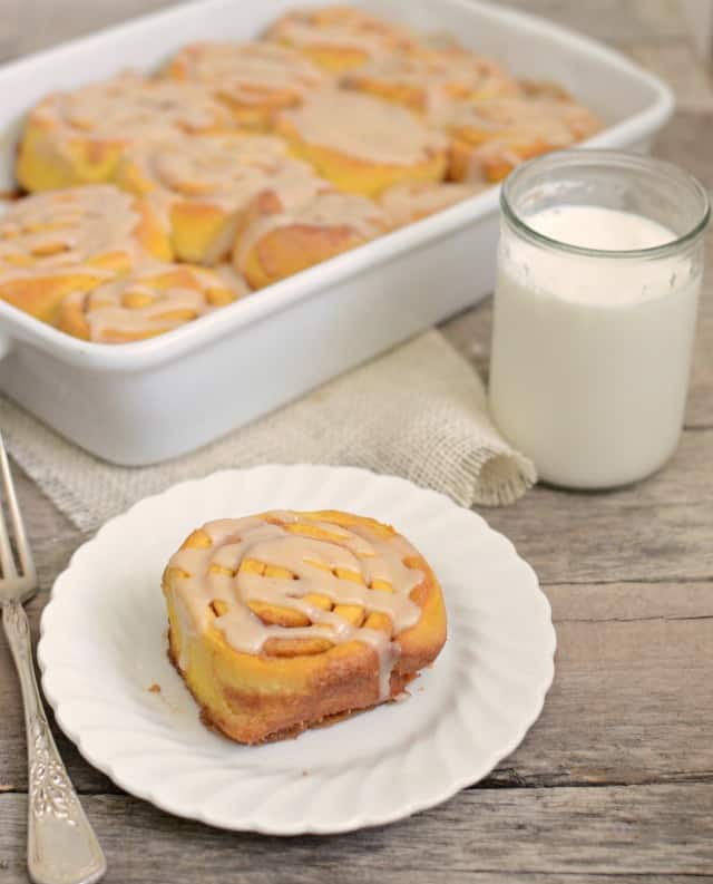 One Hour Pumpkin Cinnamon Rolls