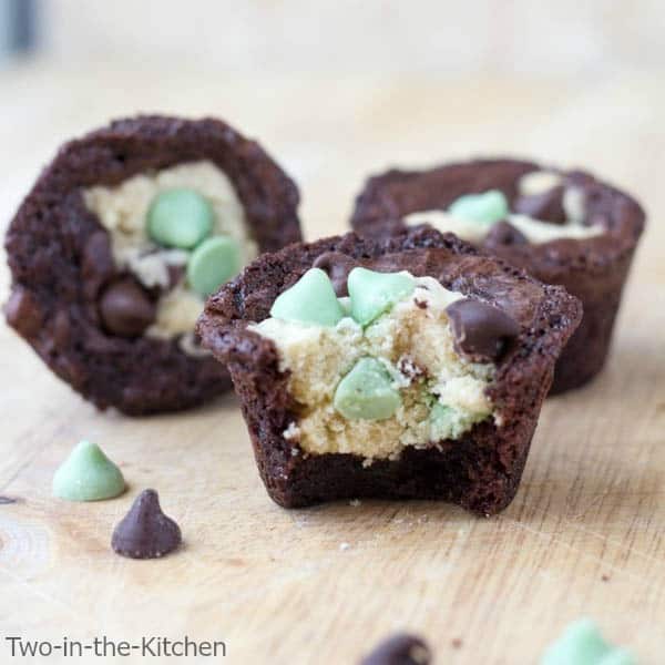 brownie cups with chocolate and mint chips to the side