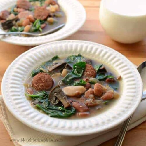 Healthy Slow Cooker Bean and Sausage Soup with Spinach Healthy Slow Cooker Bean and Sausage Soup with Spinach