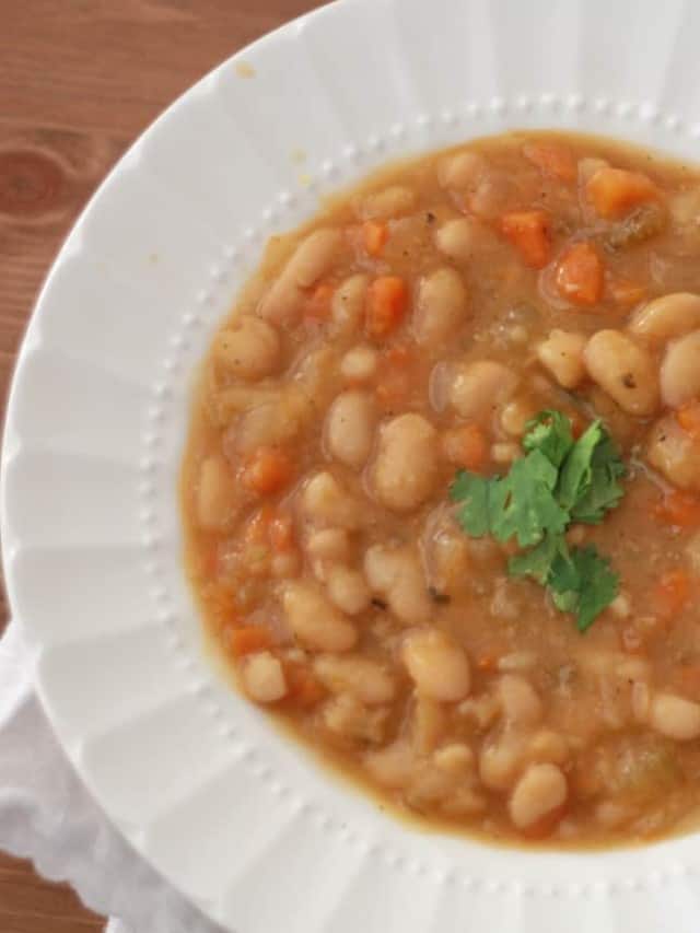 Slow Cooker Vegetable Bean Soup — Bless this Mess