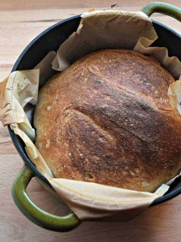 Super Simple No-Knead Bread using just 4 ingredients.