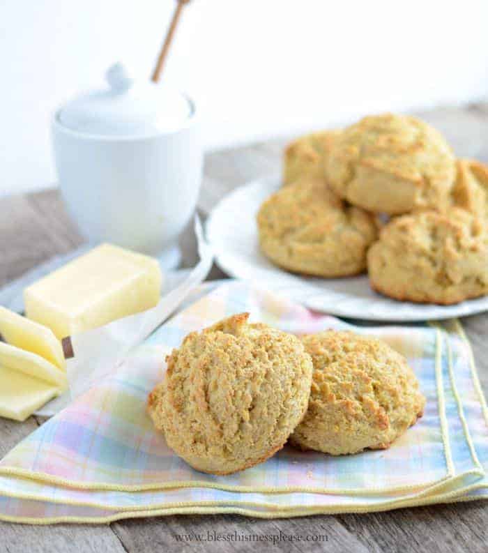 Maple Cornmeal Biscuits the perfect mix between cornbread and biscuits that only takes 5 minutes to stir together!