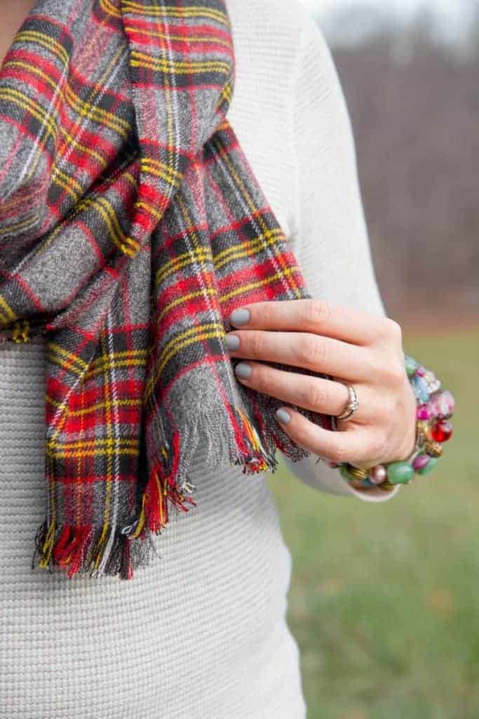 no-sew-flannel-blanket-scarf-3-800x1200