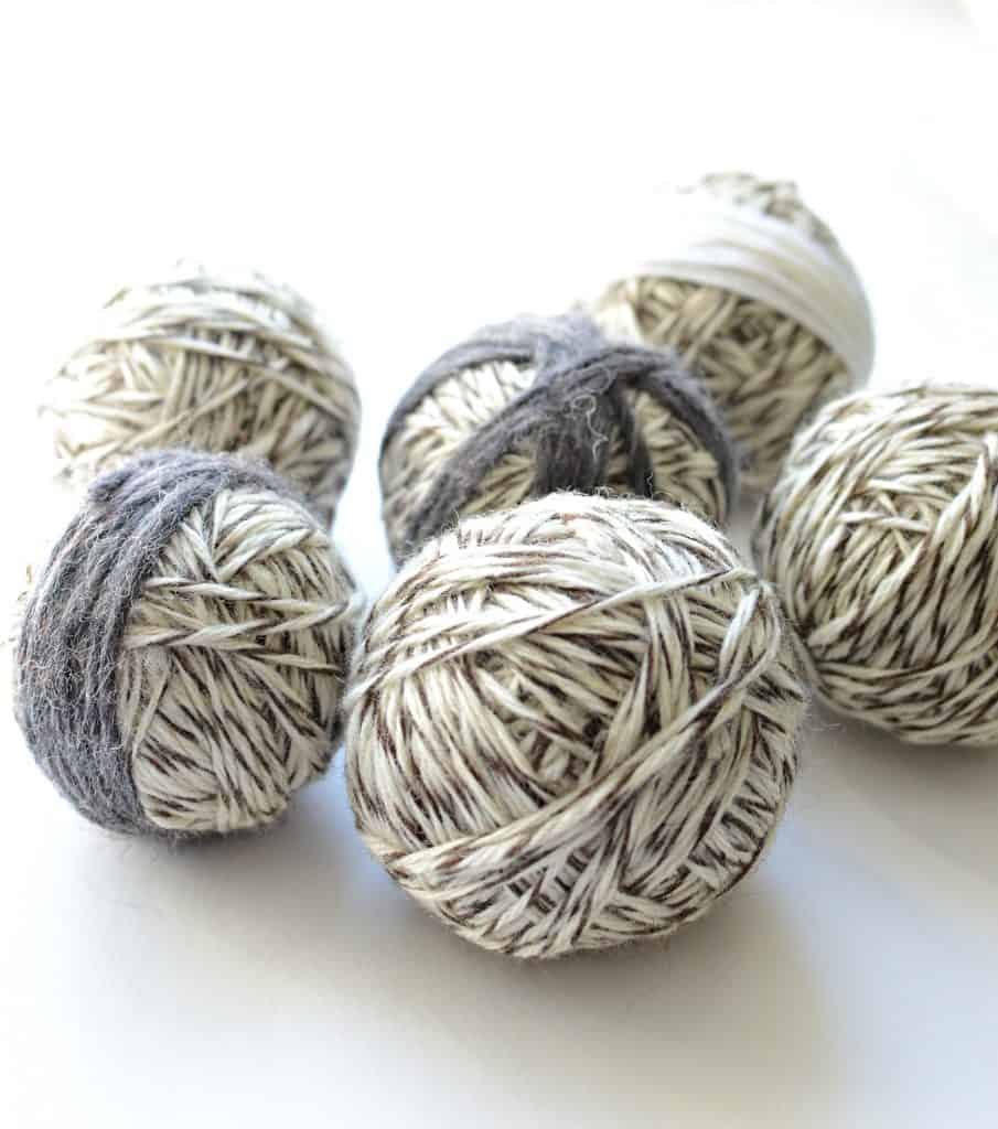 DIY Felted Wool Dryer Balls -cut down on drying time and freshen laundry without the chemicals!