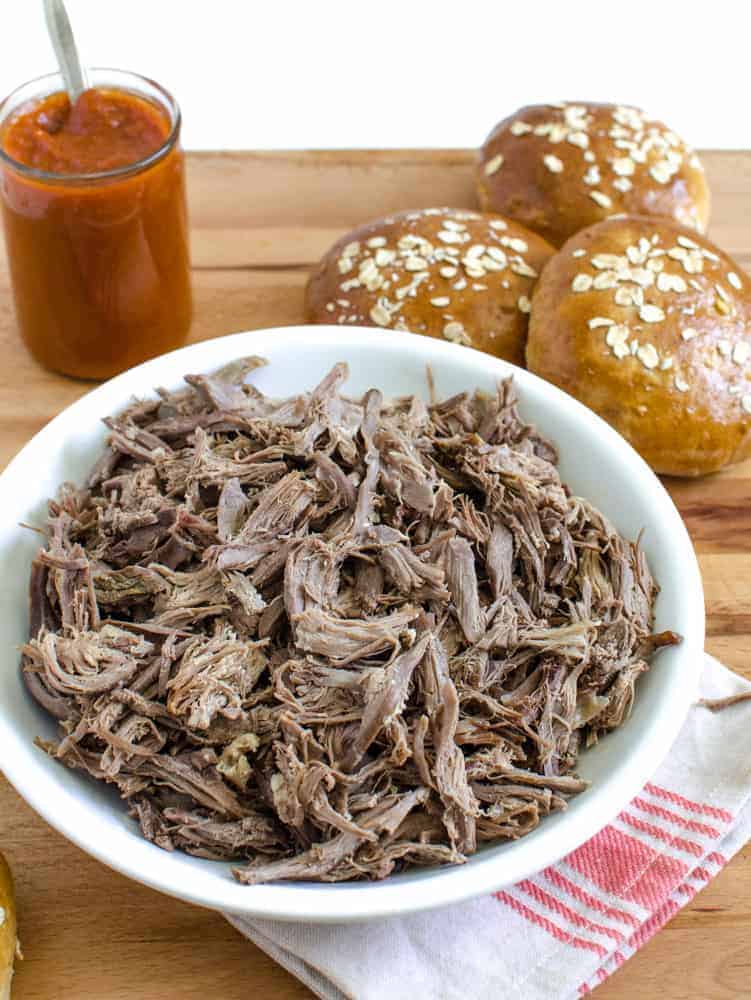 How to make any pulled meat in the slow cooker (beef, pork, lamb)