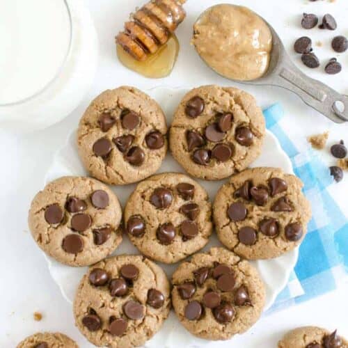 Whole Wheat Peanut Butter Cookies with Chocolate Chips Whole Wheat Peanut Butter Cookies with Chocolate Chips