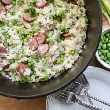 One-Pot Sausage, Rice, and Peas Dinner