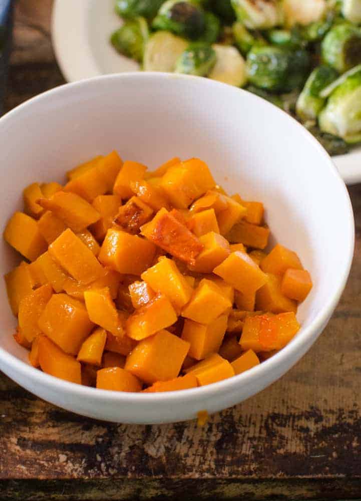 Five ingredient sides will save you time on Thanksgiving - and there are 8 easy recipes for them here! Bonus: everything is easily made vegan/gluten-free