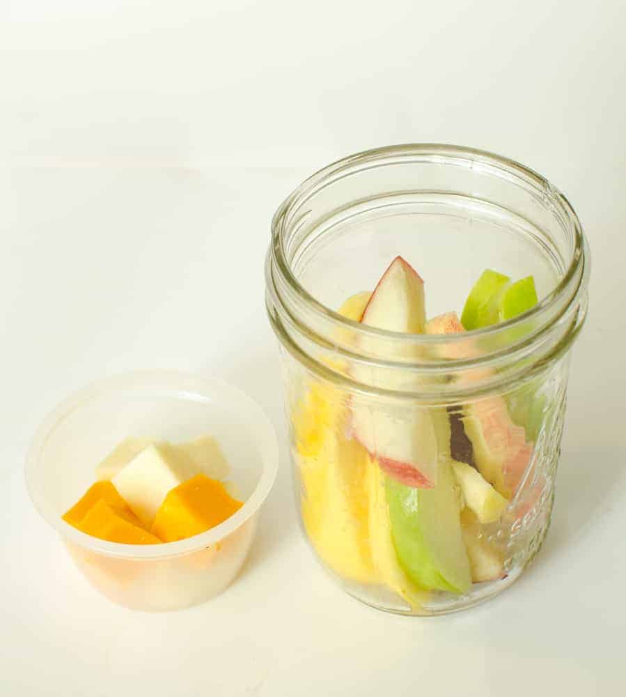 Image of Apple Slices and Cheese Cubes