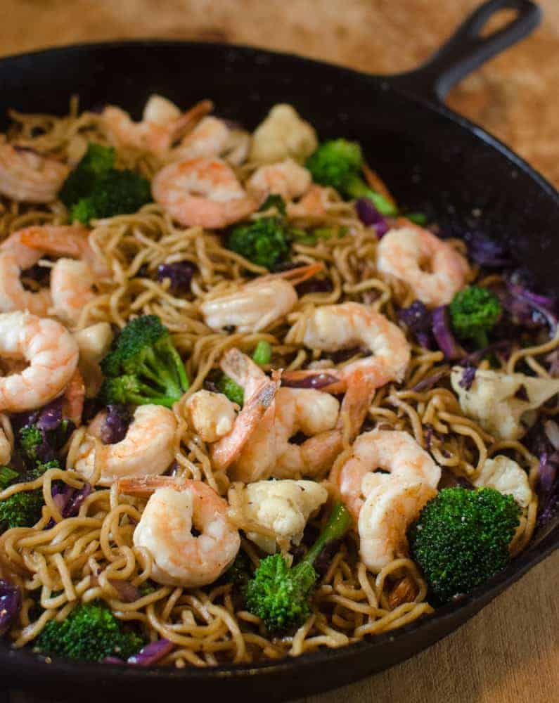 This Shrimp Noodle Stir Fry is full of veggies and done in under 30 minutes making it a perfect weeknight meal! This Shrimp Noodle Stir Fry is full of veggies and done in under 30 minutes making it a perfect weeknight meal!