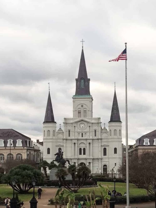 My New Orleans Travel Guide. All the places we ate, things we explored, and activities we did and would recommend to you!