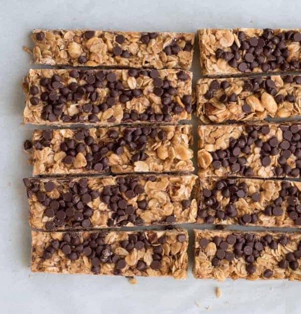 The BEST Homemade Chocolate Chip Granola Bar Recipe