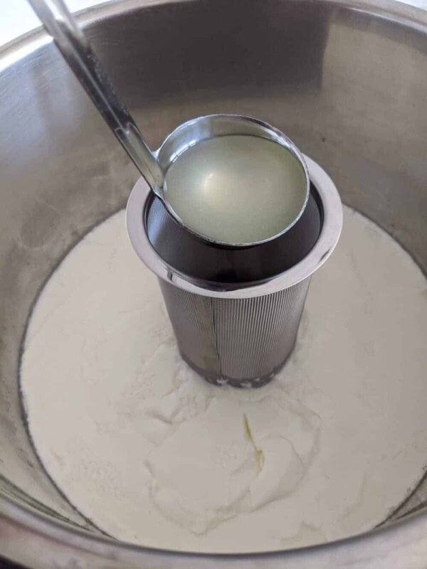 Crock Pot or Slow Cooker Yogurt Recipe How to Make Homemade Yogurt