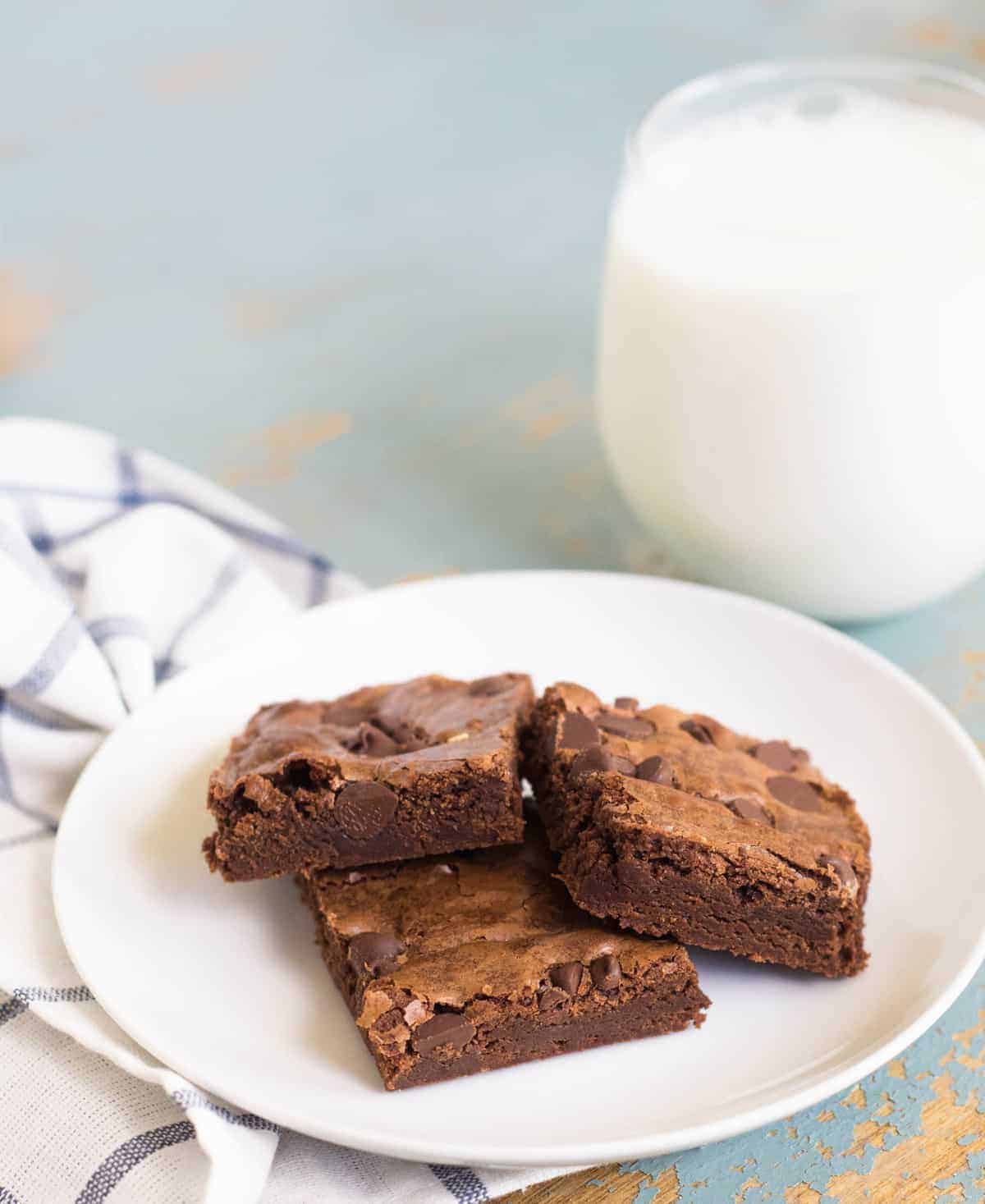 Image of Three Perfect Brownies on a Plate