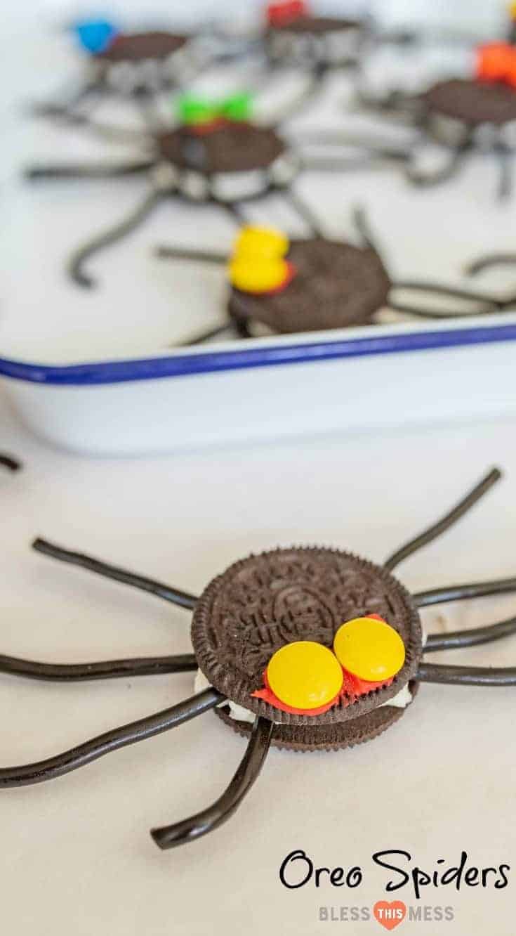 Easy Oreo Spider Halloween Snacks are made with cookies, licorice, and chocolate candies and make the perfect edible craft project. 