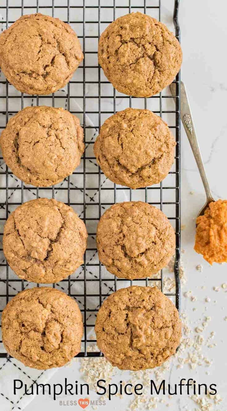 One Bowl Pumpkin Spice Muffins made with whole wheat flour, rolled oats, pumpkin puree, and all of your favorite fall spices like cinnamon, nutmeg, and cloves. #pumpkin #pumpkinspice #muffin #muffins #breakfast