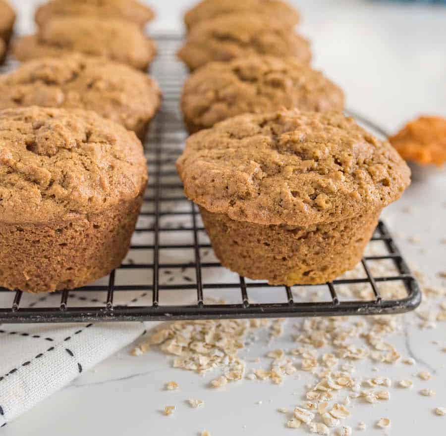 One Bowl Pumpkin Muffins | Healthy Oatmeal Pumpkin Muffins Recipe