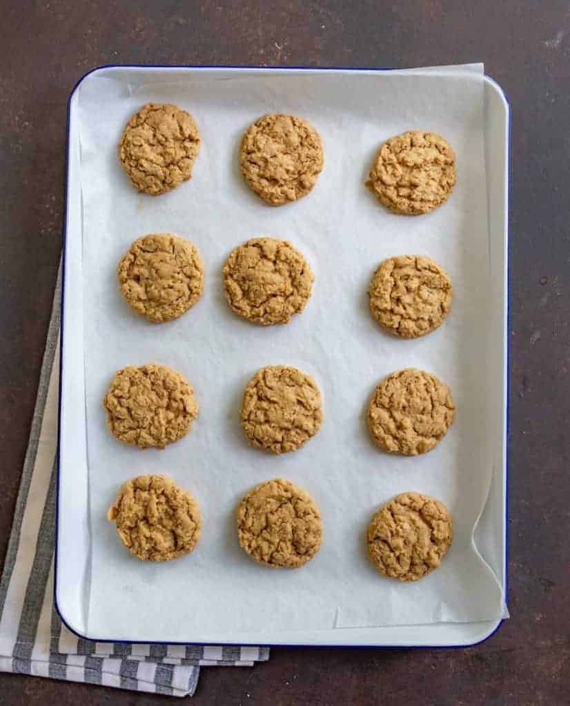 My BEST Oatmeal Cookie Recipe | Easy & Kid Approved Cookies