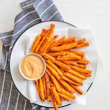 The BEST Crispy Homemade Sweet Potato Fries