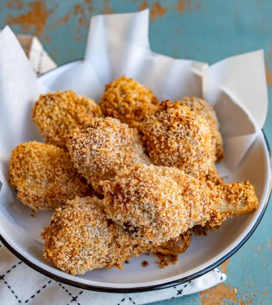 Bowl of crispy panko-crusted baked chicken legs