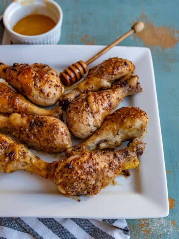 Image of a Plate of Honey Mustard Baked Chicken Legs