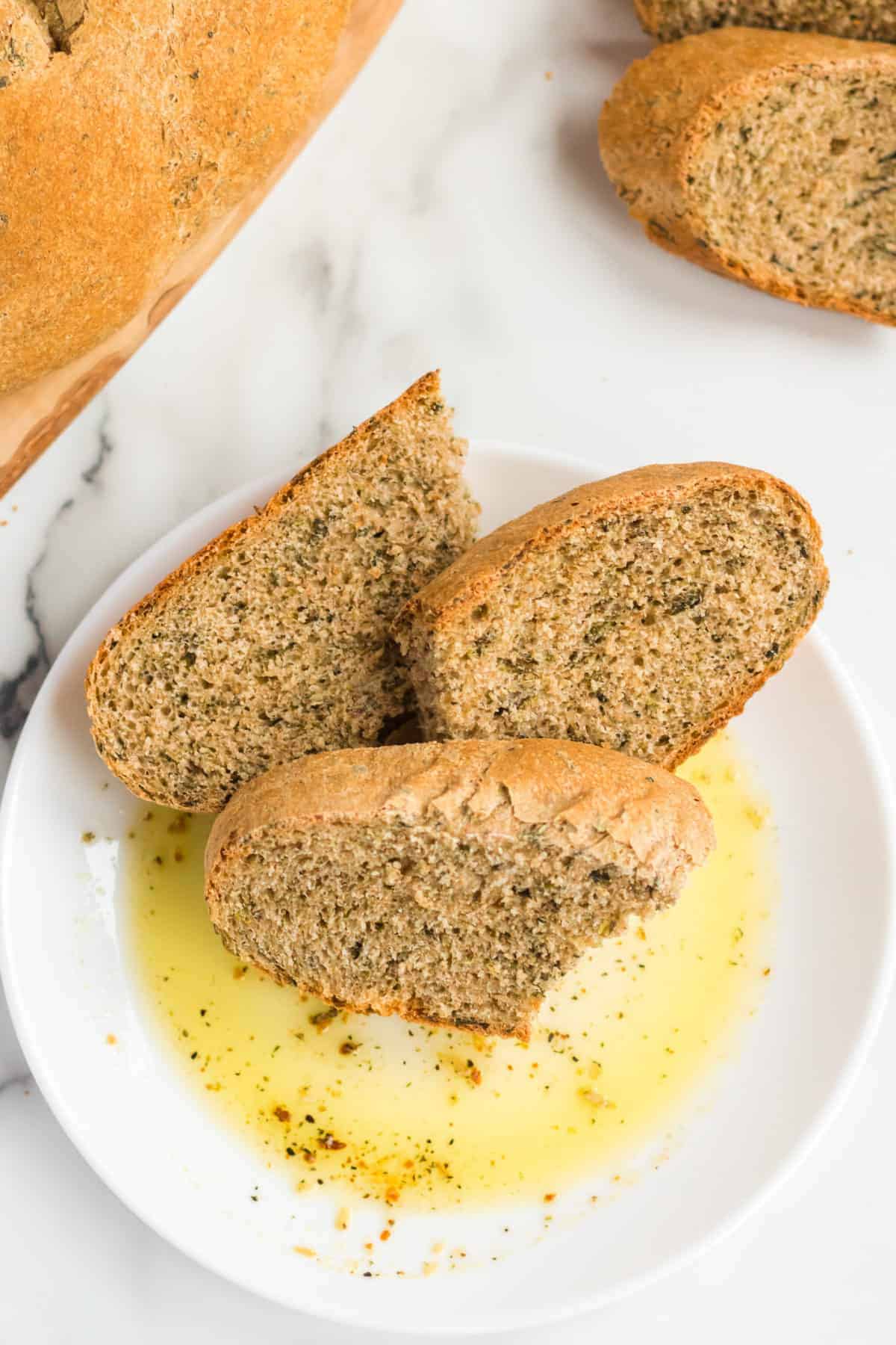 Rustic whole wheat spinach bread made with fresh or frozen spinach for a healthy and colorful bread you'll love to make and eat.