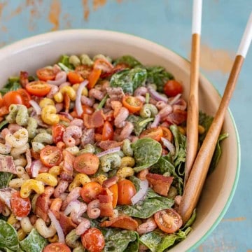 Summer is right around the corner, and this Spinach Bacon Pasta Salad is the freshest side dish for all the picnics, barbecues, and pool parties your heart desires.