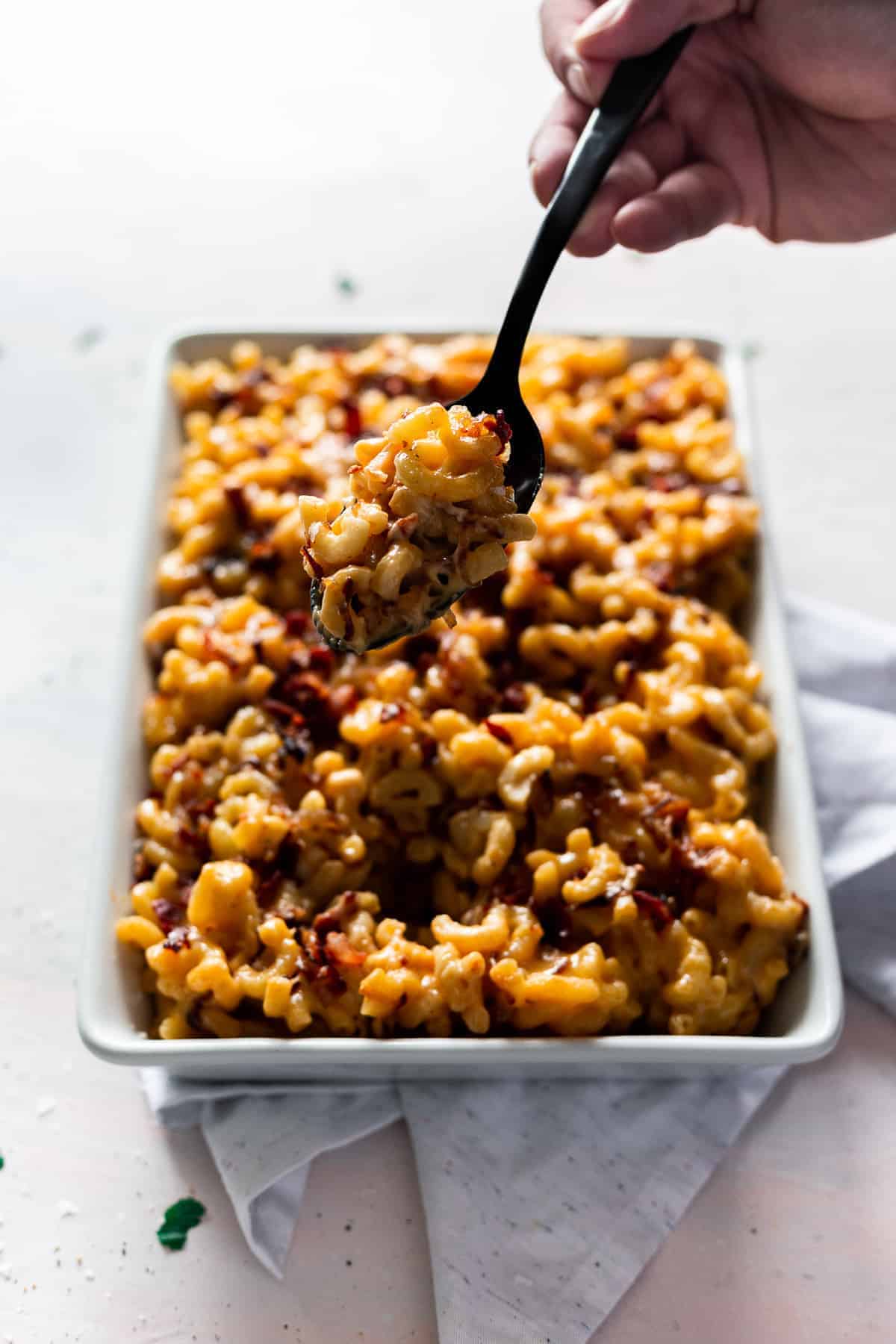 Is there anything better than bacon, caramelized onions, and cheese? According to this Creamy Baked Mac and Cheese with Bacon, absolutely not.