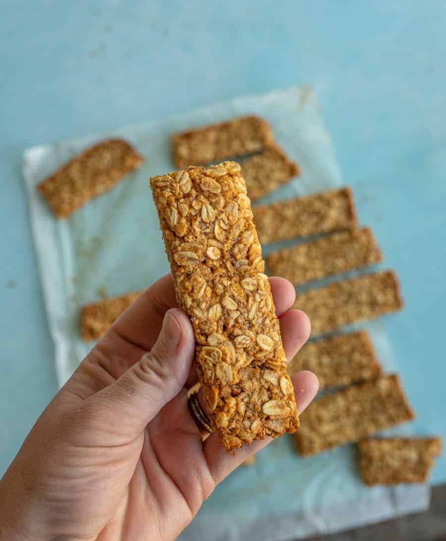 Crunchy oat and honey granola bars are sweet and packed with wholesome ingredients, plus they travel well, making them the perfect contenders for snacks on-the-go or boxed lunches!
