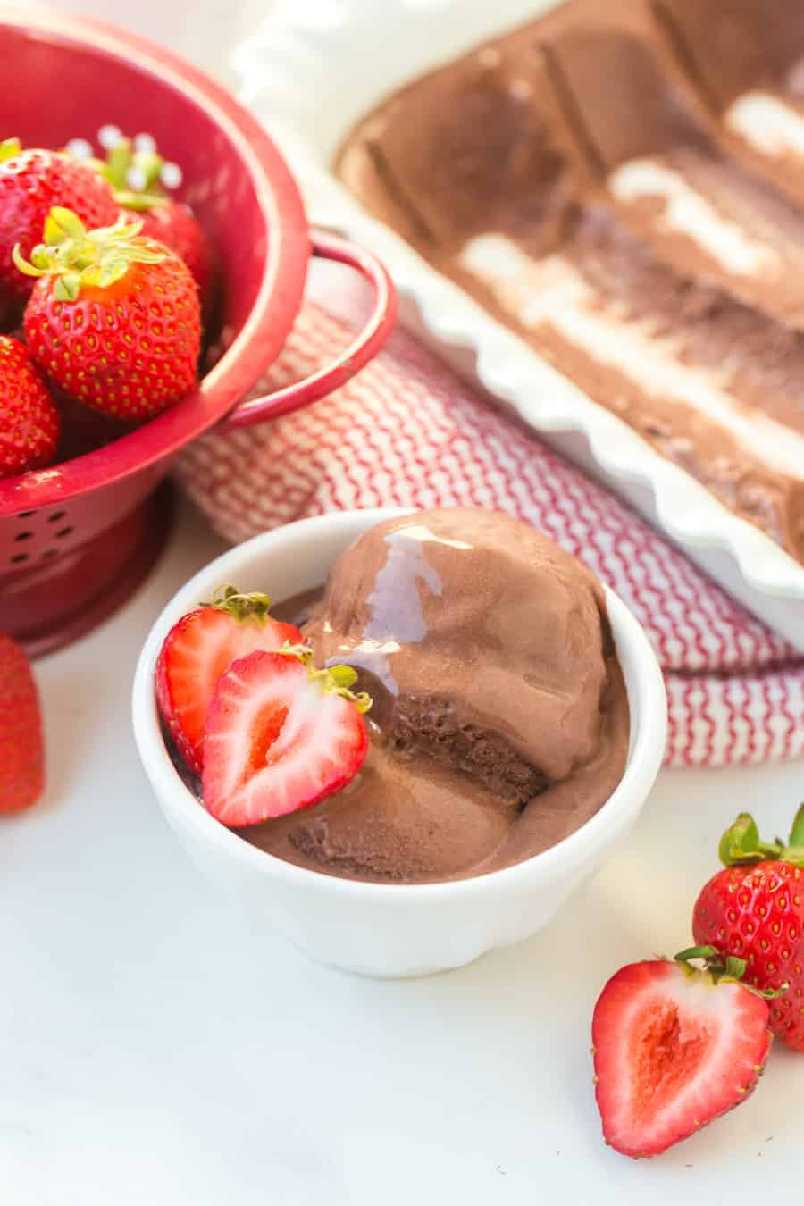 This homemade dark chocolate ice cream is so creamy and luxurious that you'll never go back to the store-bought kind! #icecream #chocolateicecream #icecreamrecipe #homemadeicecream #darkchocolate