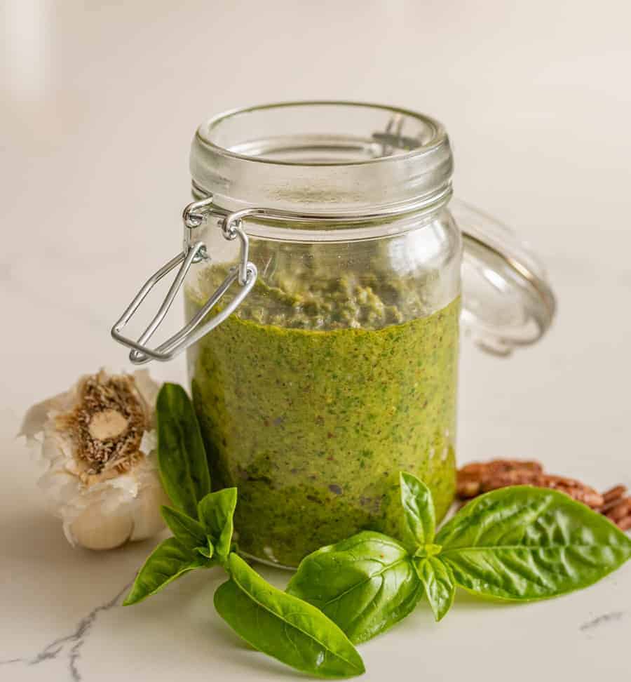 Homemade pesto is a simple and adaptable recipe that you can use as marinade, in sandwiches, on pasta, or over roasted veggies. Plus, it's full of fresh flavors and wholesome ingredients. #pesto #pestorecipe #basil #italian #homemadepesto