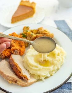 Easy Homemade Turkey Gravy